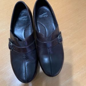 Dansko Brown Mule/Clogs